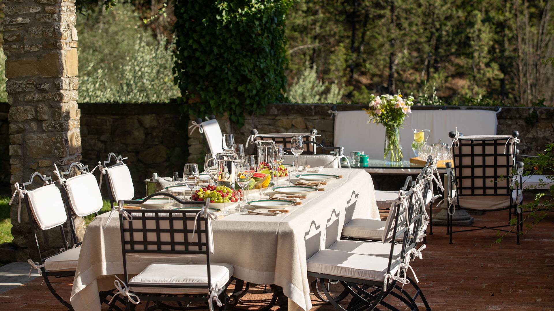 terrace, al fresco diing area